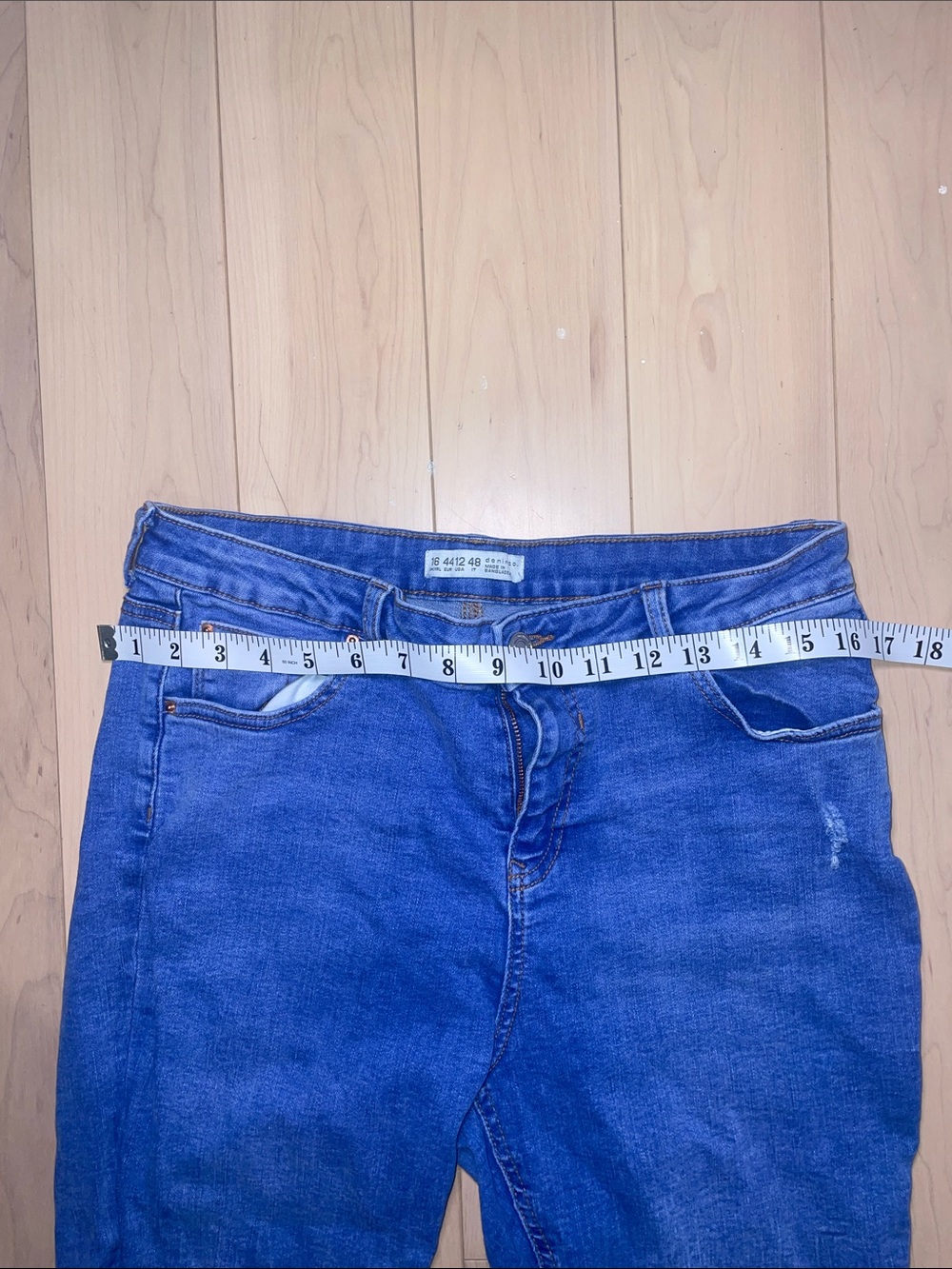 Primark Denim Co. Women's Skinny Jeans in Blue with Raw Hem - Like New - Picture 4 of 9